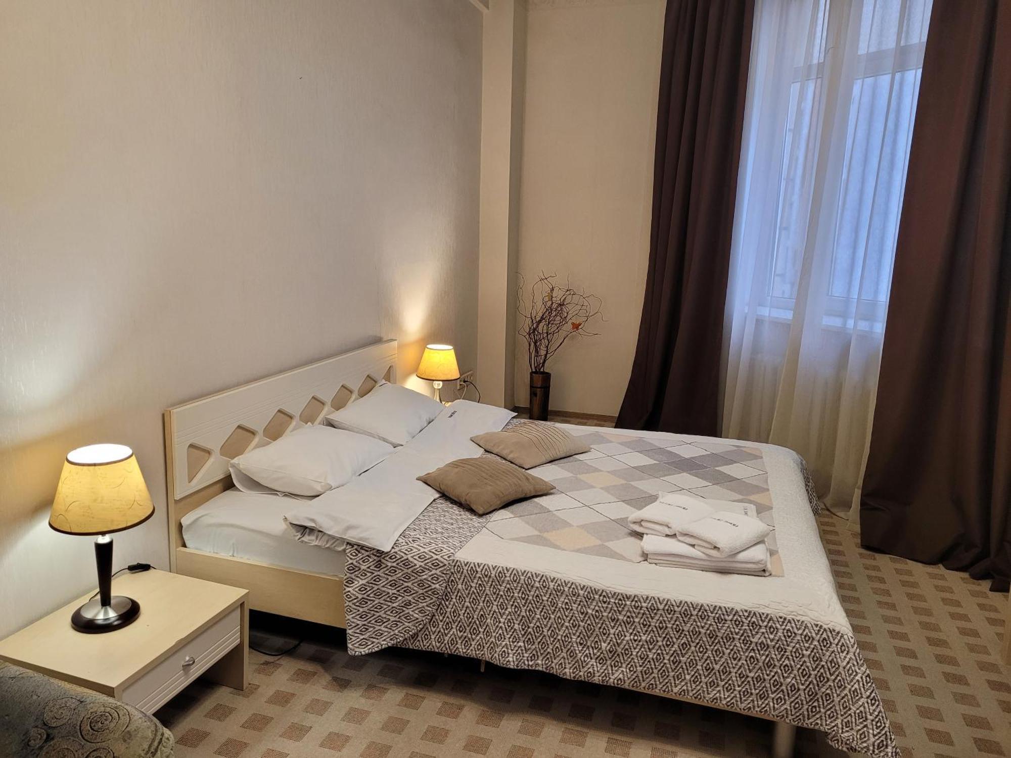 Home Hotel Apartments On Khreshchatyk Area Kyiv Exterior photo