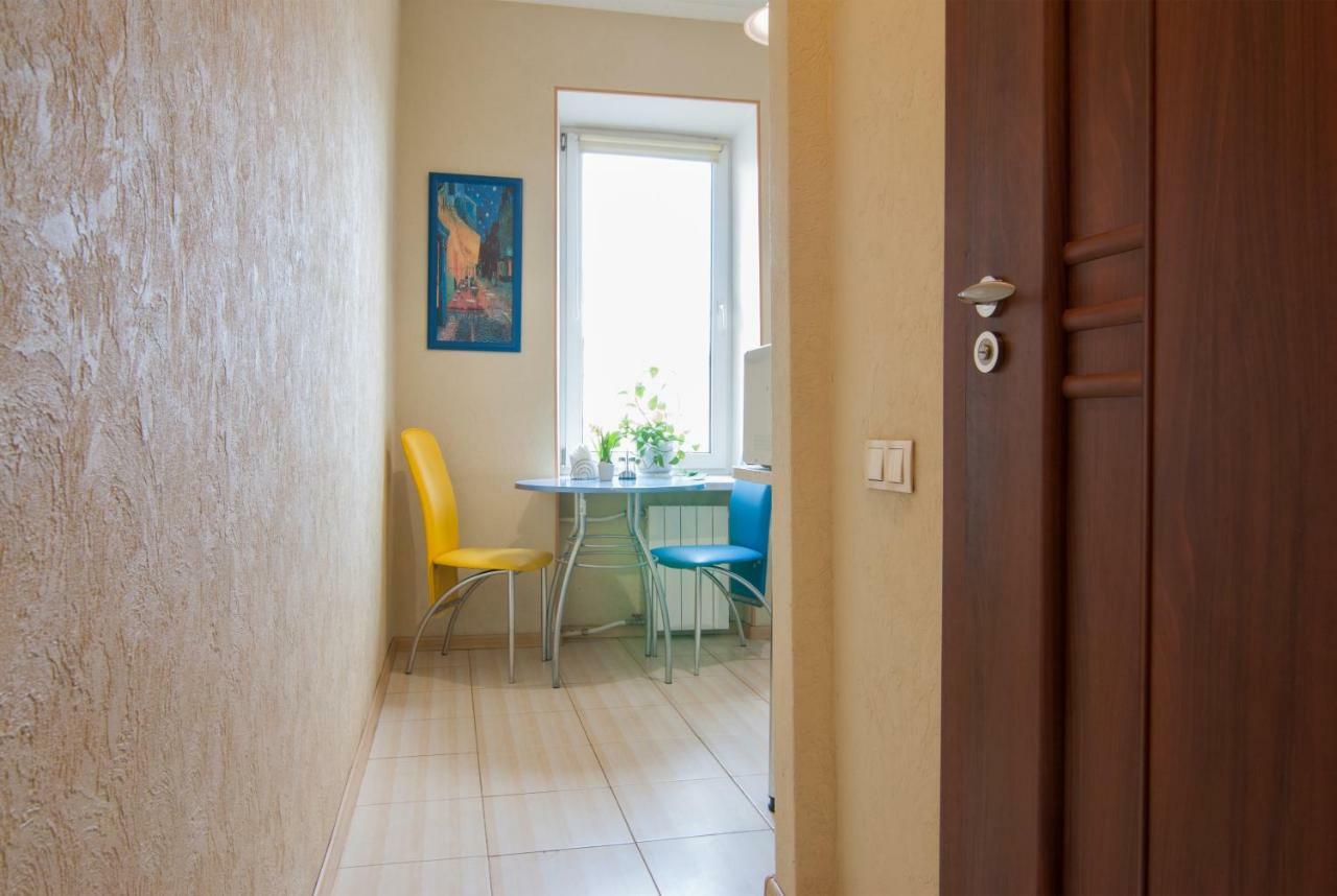 Home Hotel Apartments On Khreshchatyk Area Kyiv Exterior photo